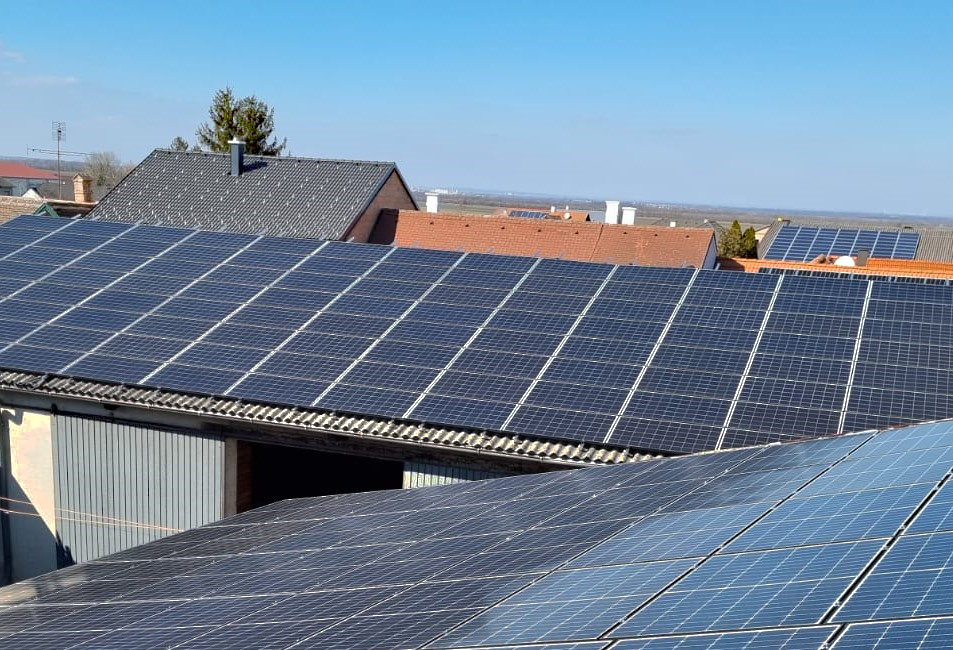 Photovoltaik-Module auf einem Dach