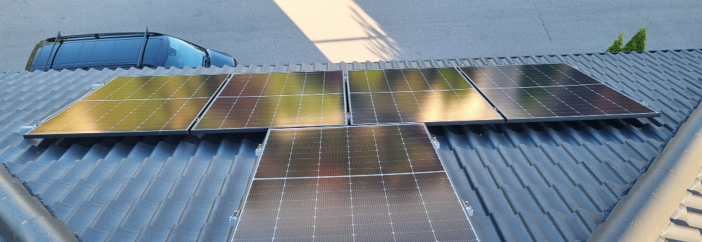 Photovoltaik-Module auf einem Dach