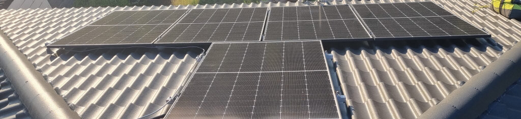 Photovoltaik-Module auf einem Dach